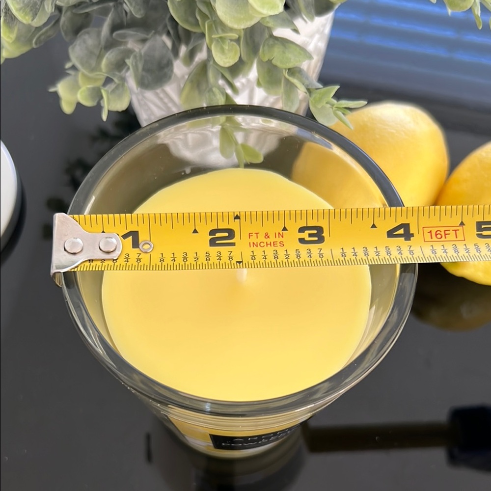 Chesapeake Bay Aromascape Lemon + Powdered Sugar Single Wick Candle 11.5 oz - Picture 7 of 9